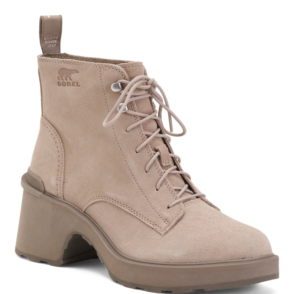Sorel Women's Beige Lace-Up Boots